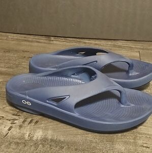 Blue Flip Flop Sandals OOFOS